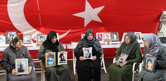 Diyarbakır anneleri Ramazan Bayramı'nda da evlatlarının yolunu gözlüyor