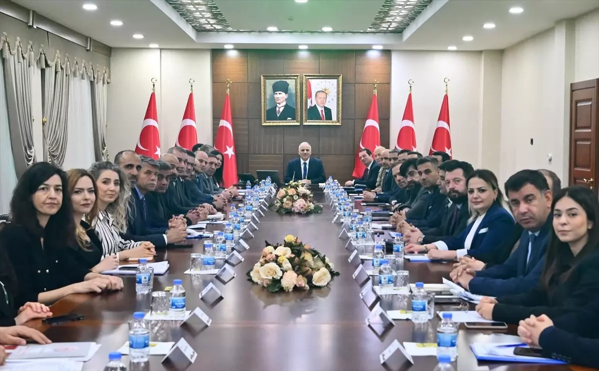 Diyarbakır'da "Bağımlılıkla Mücadele" toplantısı yapıldı