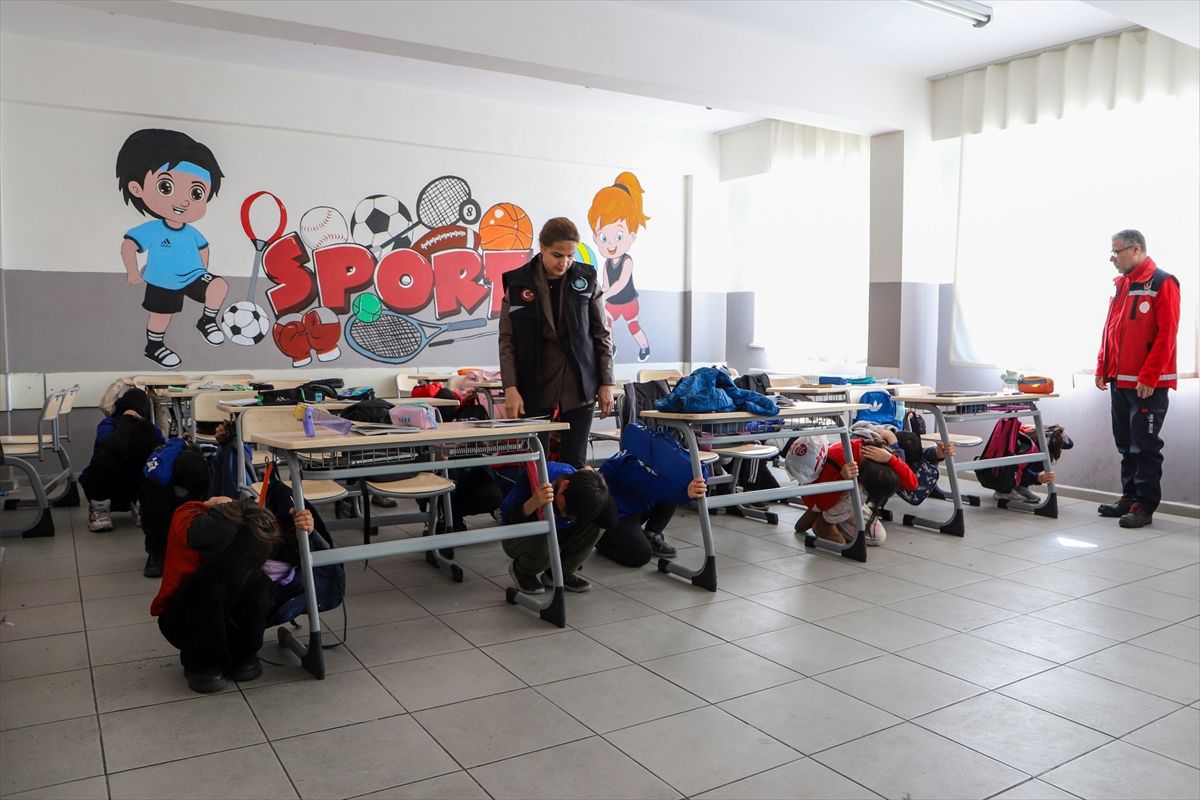 Diyarbakır'da deprem tatbikatı düzenlendi