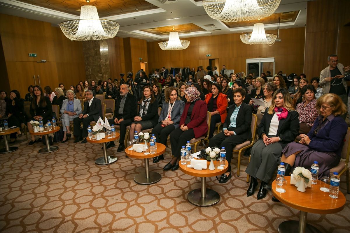 Diyarbakır'da "Kadınlar Barışı Konuşuyor" etkinliği
