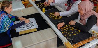 Diyarbakır'da usta öğreticiler Esma-ül Hüsna'yı el emeğiyle işliyor