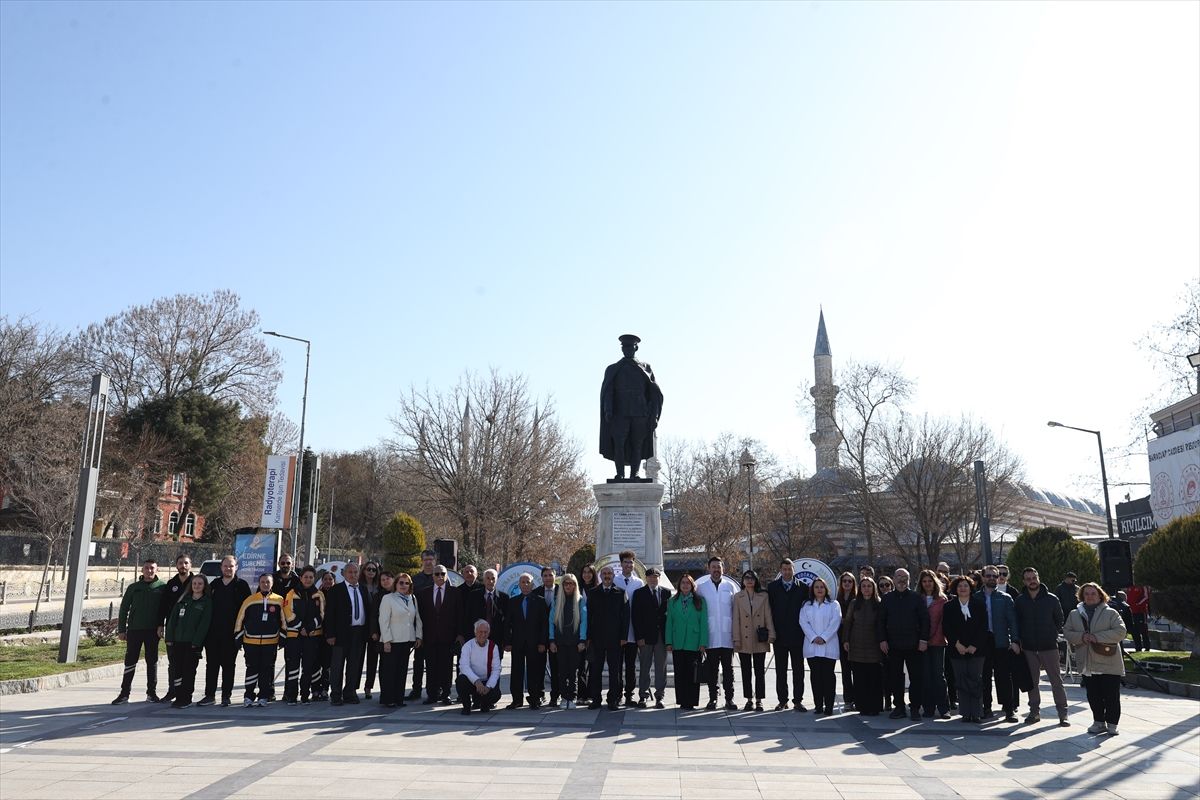 Edirne'de 14 Mart Tıp Bayramı dolayısıyla tören düzenlendi
