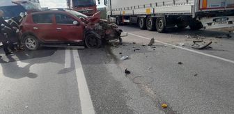 Edirne'de otomobilin tıra arkadan çarptığı kaza güvenlik kamerasında