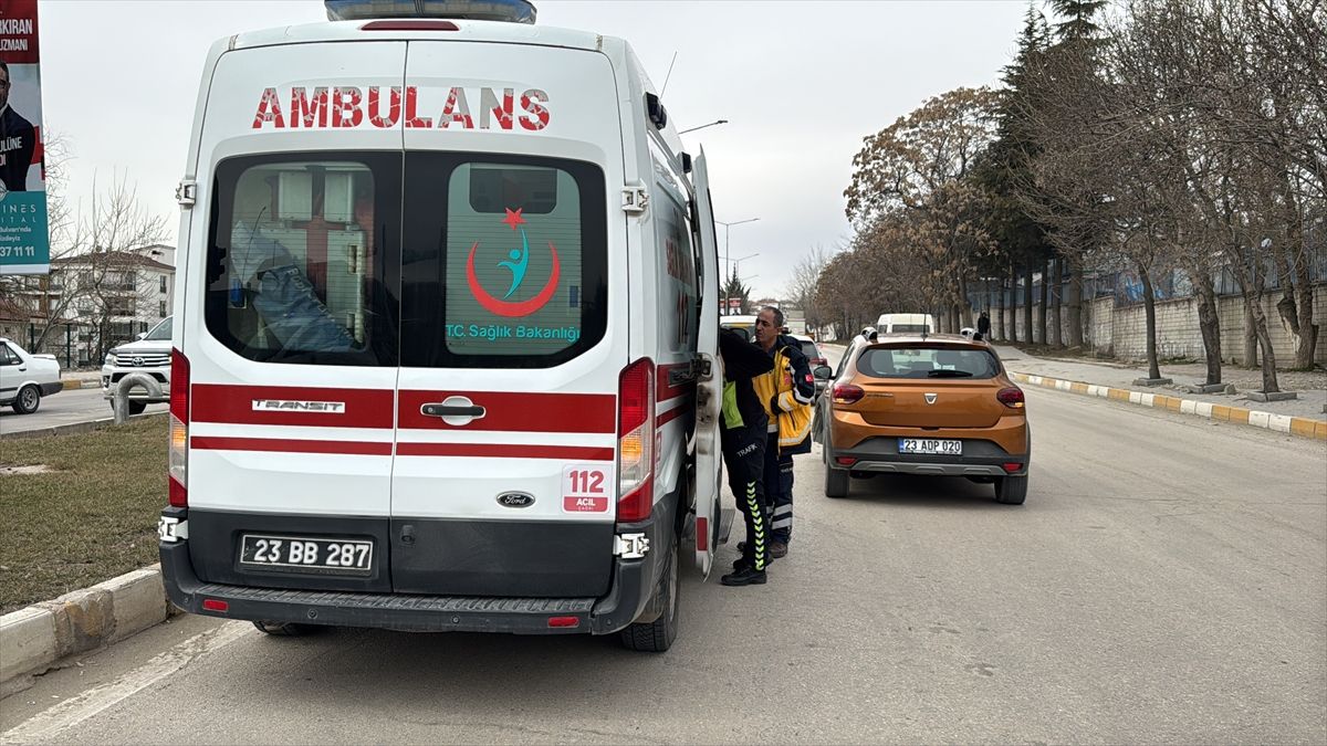 Elazığ'da Zincirleme Trafik Kazası: 1 Yaralı