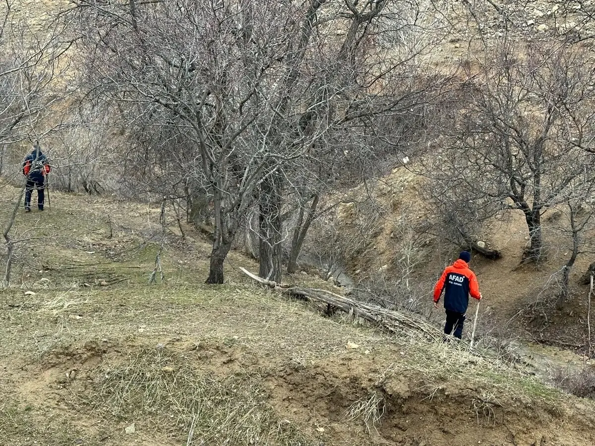 Elazığ'da kaybolan 74 yaşındaki kişiyi arama çalışmaları sürüyor