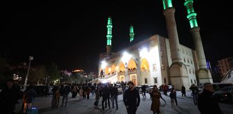 Elazığ ve Mardin'de ilk teravih namazı kılındı