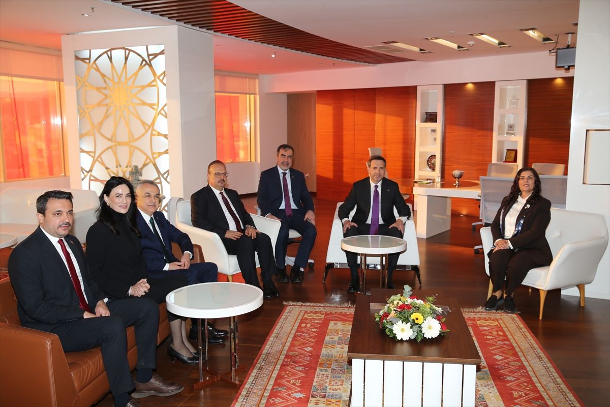 Enerji ve Tabii Kaynaklar Bakanı Bayraktar, Aydın'da MHP'nin iftarında konuştu Açıklaması