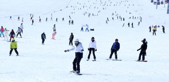 Erciyes'te hafta sonu yoğunluğu yaşanıyor