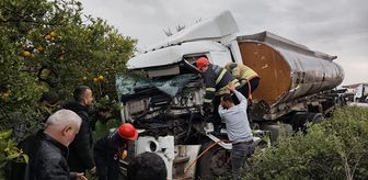 Erzin ilçesinde tırla çarpışan tankerdeki 2 kişi yaralandı