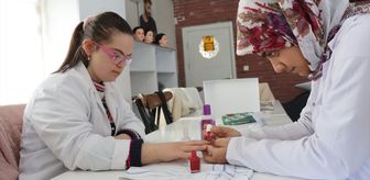 Erzincan'da özel gereksinimli öğrenciler meslek öğrenerek hayata hazırlanıyor