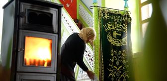 Erzincan'daki tarihi cami, imece usulüyle temizlendi