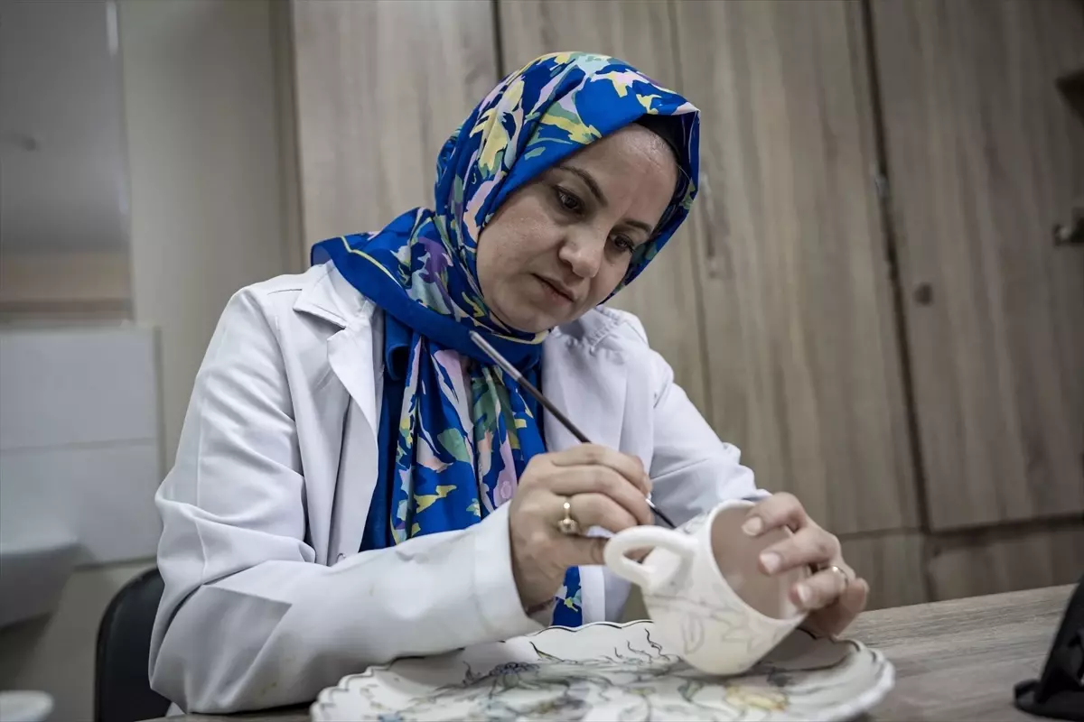 Erzurum'da başlatılan çini kursu, öğrencilerin geleceğine dokunuyor