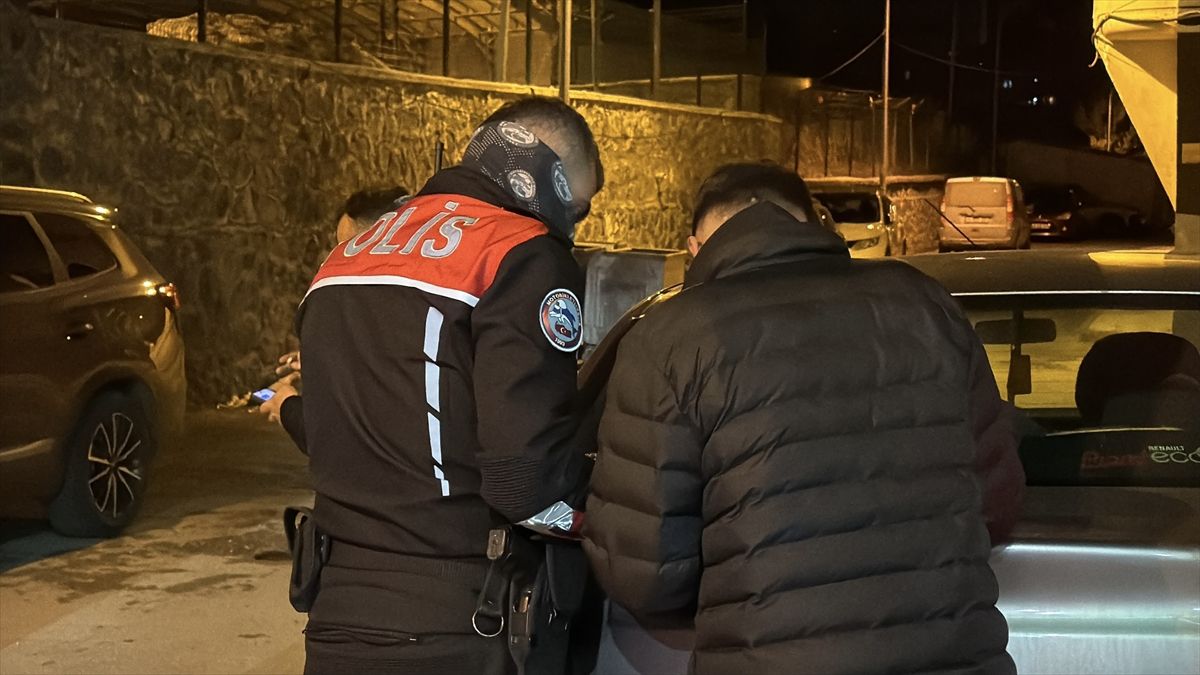 Erzurum'da polisin 'dur ihtarına' uymayan sürücünün ehliyetine el konuldu