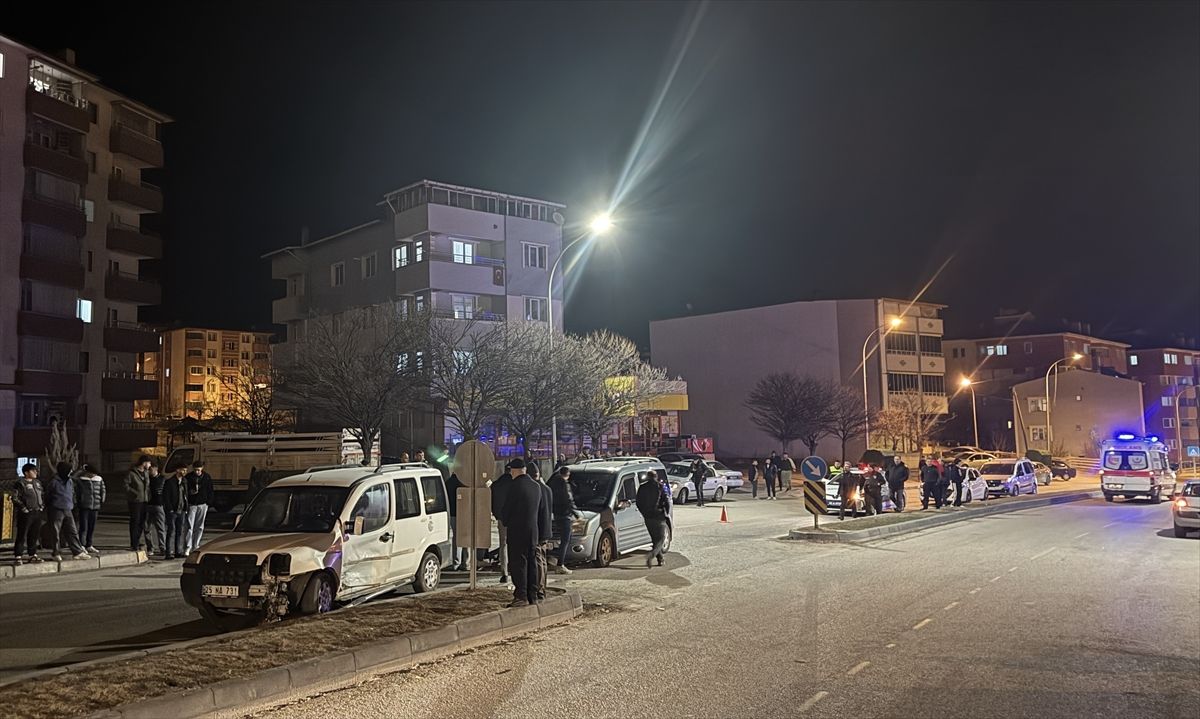 Erzurum'da zincirleme trafik kazasında 1 kişi yaralandı