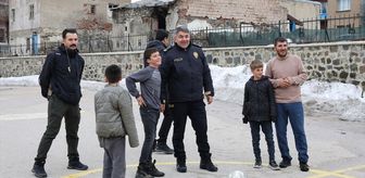 Erzurum Emniyet Müdürü Karaburun öğrencilerle futbol oynadı