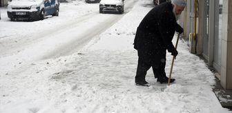 Erzurum, Kars ve Ardahan'da kar yağışı ile soğuk hava etkisini sürdürüyor