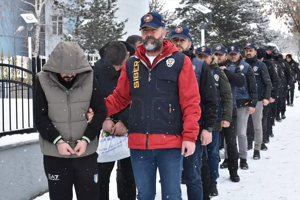Erzurum merkezli 29 ilde dolandırıcılık operasyonunda 68 şüpheli yakalandı