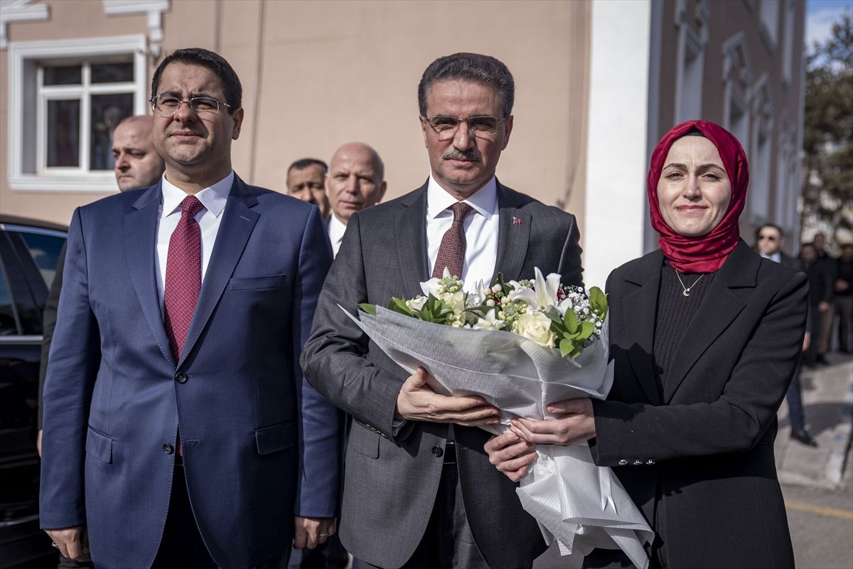 Erzurum Valisi Aydın Baruş, görevine başladı Açıklaması