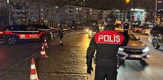 Esenyurt'ta polis ekiplerince asayiş ve trafik uygulaması yapıldı