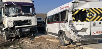 Eskişehir'de 5 aracın karıştığı zincirleme trafik kazasında 12 kişi yaralandı