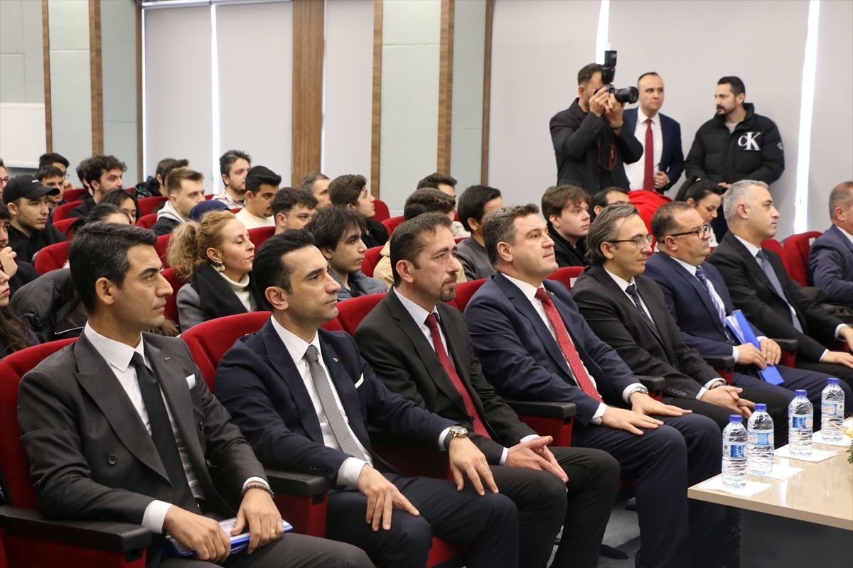 Eskişehir'de 'Siber Suçlar Farkındalık Paneli' düzenlendi