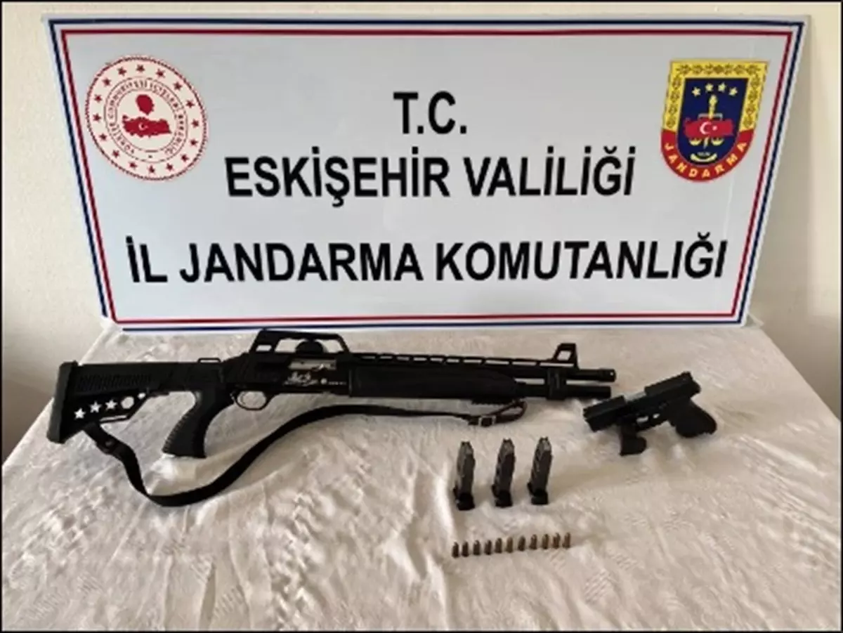 Eskişehir'de silah ticareti operasyonunda bir şüpheli yakalandı