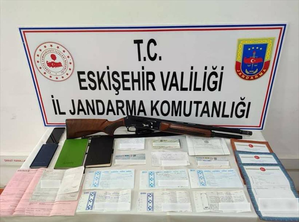 Eskişehir'de tefecilik yaptığı öne sürülen zanlı yakalandı