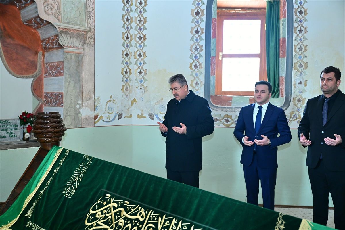 Eskişehir Valisi Yılmaz, Seyitgazi'yi ziyaret etti