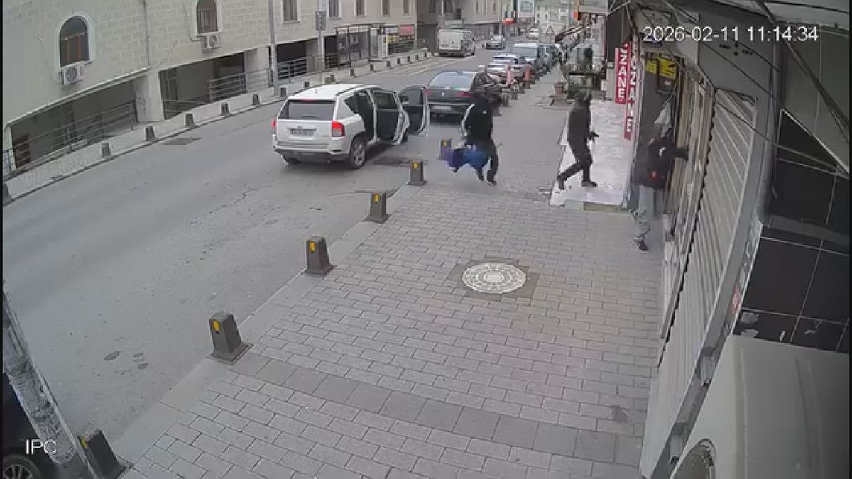 İstanbul'un göbeğinde soygun girişimi! Kuyumcu vuruldu