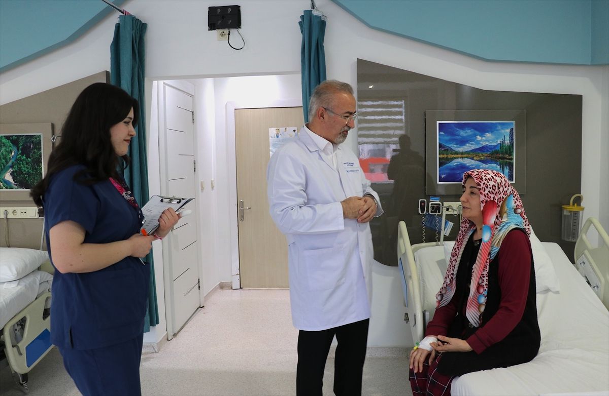 Farklı illerden Van'a gelen 4 kadın "glomus tümörü" ameliyatıyla iyileşti