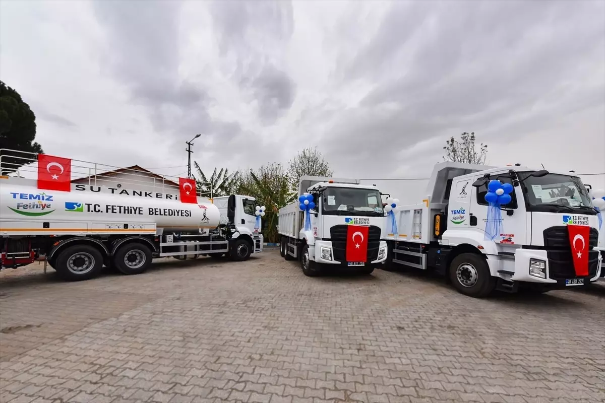 Fethiye Belediyesi'nin araç filosuna 12 yeni araç eklendi