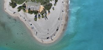 Fethiye'de Ölüdeniz'in rengi turkuaza döndü