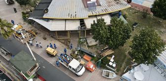 Fethiye sahil bandında imara aykırı eklentiler yıkılıyor