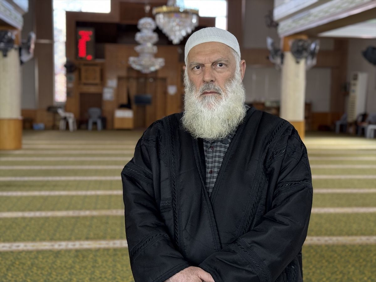 Filistinli imam, El Halil'de 32 yıl önce Harem-i İbrahim Camisi'nde gerçekleştirilen katliamı anlattı