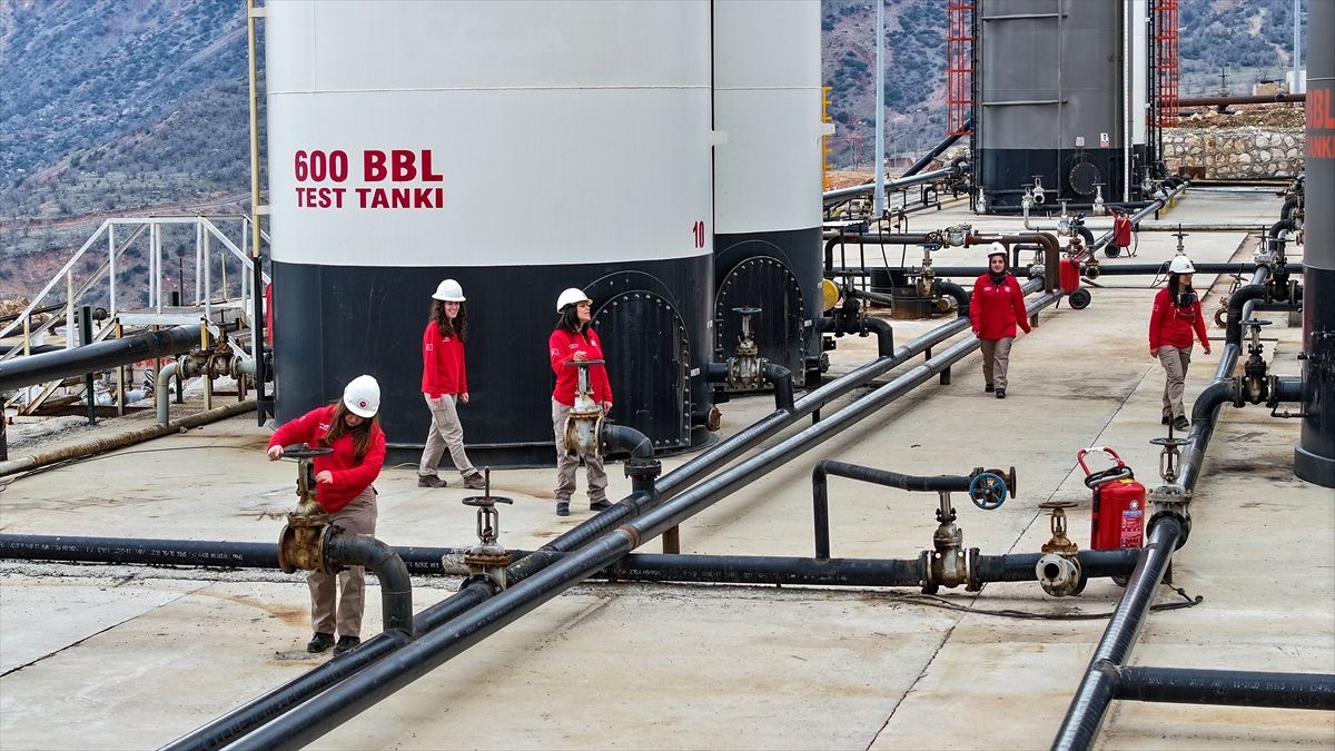 Gabar'da Türkiye'nin enerjisine güç katan kadınlar 8 Mart'ta da görev başında
