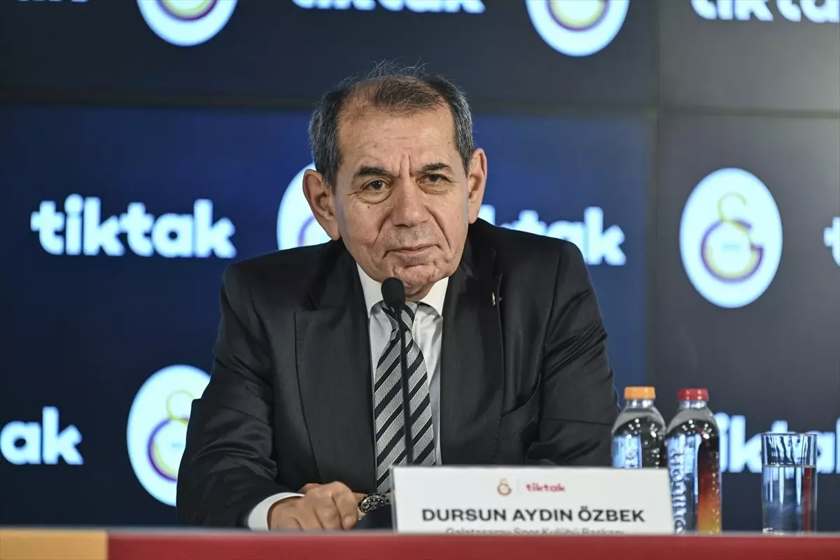 Galatasaray Kulübü Başkanı Dursun Özbek'ten gündeme dair açıklamalar Açıklaması