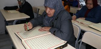 Gaziantepli Hamide teyze, 70 yaşında Kur'an-ı Kerim okumayı başardı