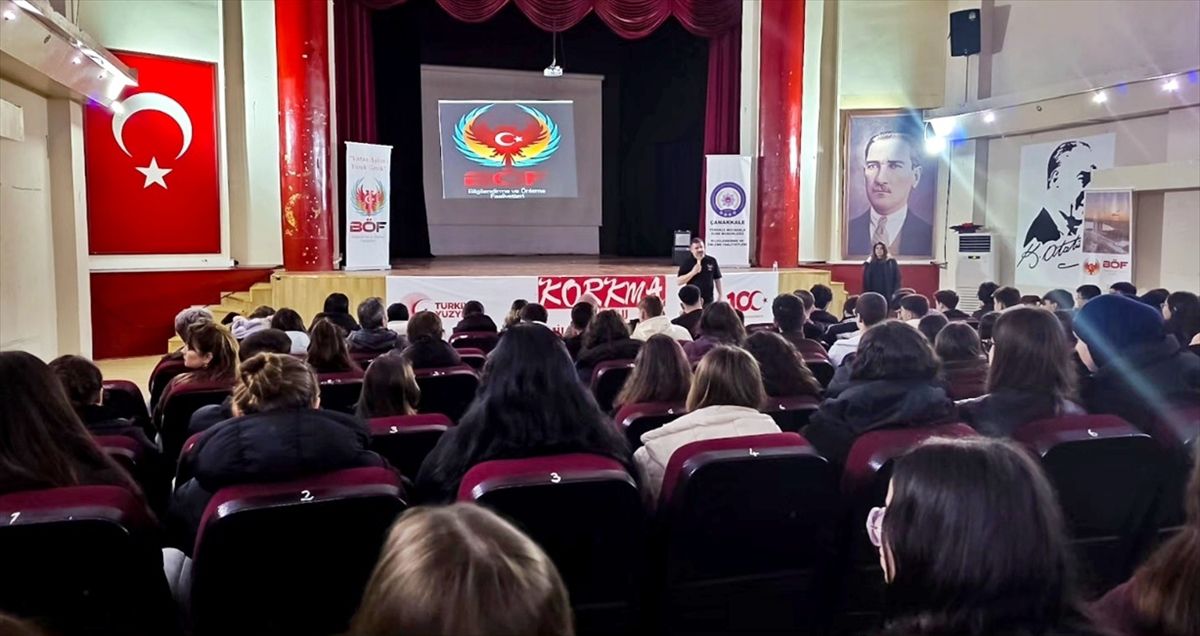 Gelibolu'da lise öğrencilerine yönelik seminer düzenlendi
