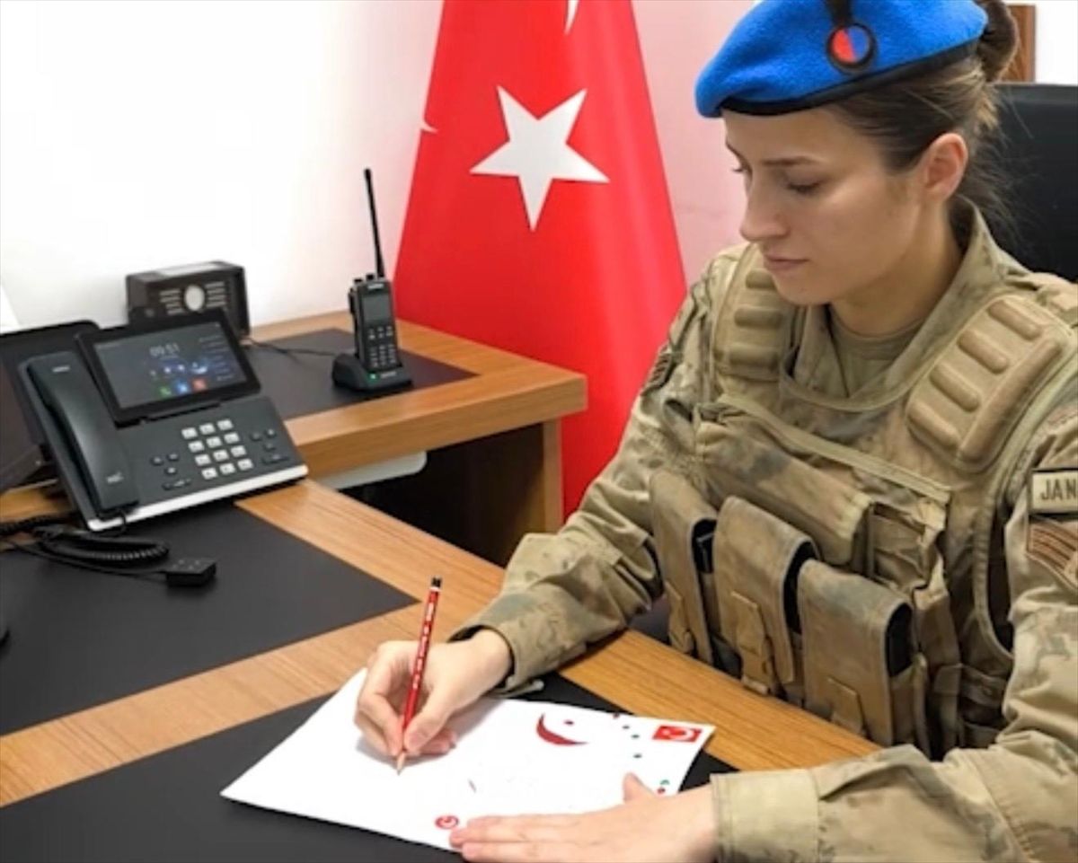 Giresun'dan öğrencilerin Siirt'teki jandarmaya gönderdiği mektuplara cevap yazıldı