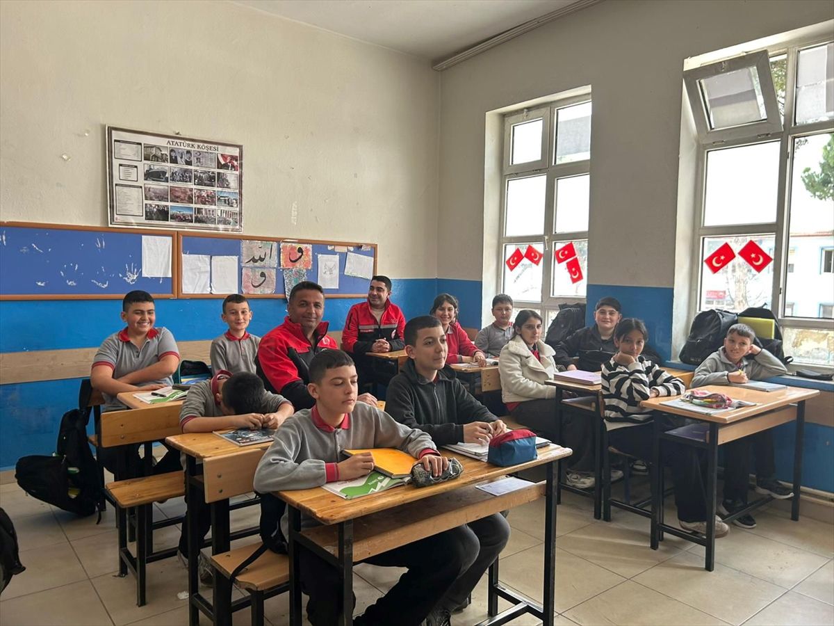 Göynücek'te Dünya Su Günü kapsamında öğrencilere eğitim düzenlendi