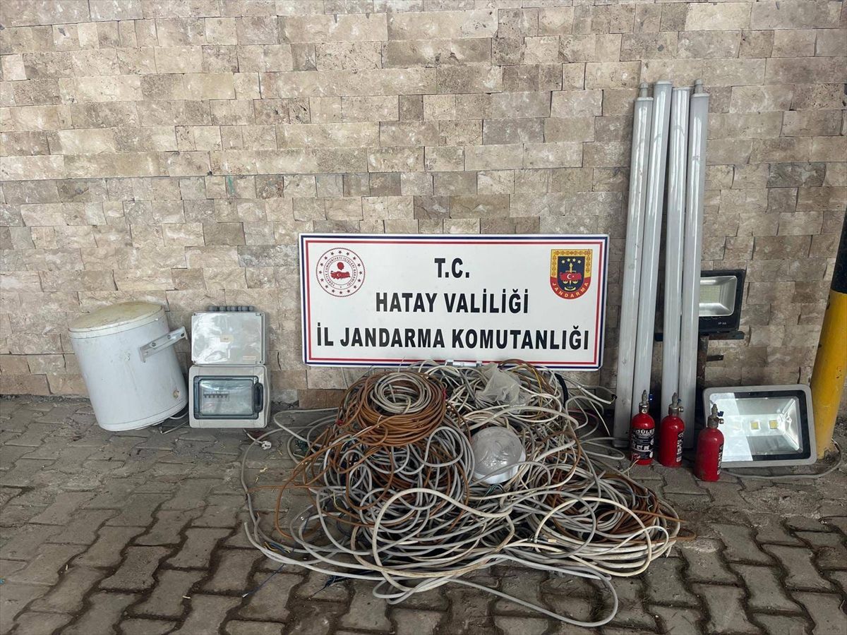 Hatay'da konteynerden hırsızlık yaptığı iddia edilen zanlı tutuklandı