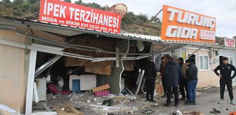 Hatay'da prefabrik iş yerlerine çarpan otomobilin sürücüsü yaralandı