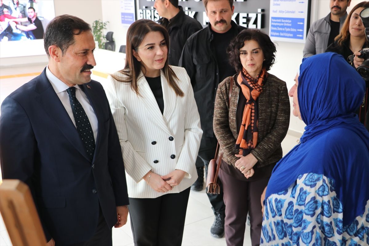 Hatay Engelli Sosyal Girişimcilik Merkezinde 1000'den fazla kişiye ortez-protez hizmeti verildi