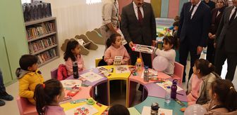Hatay Valisi Masatlı, yeniden inşa edilen kütüphanede incelemelerde bulundu