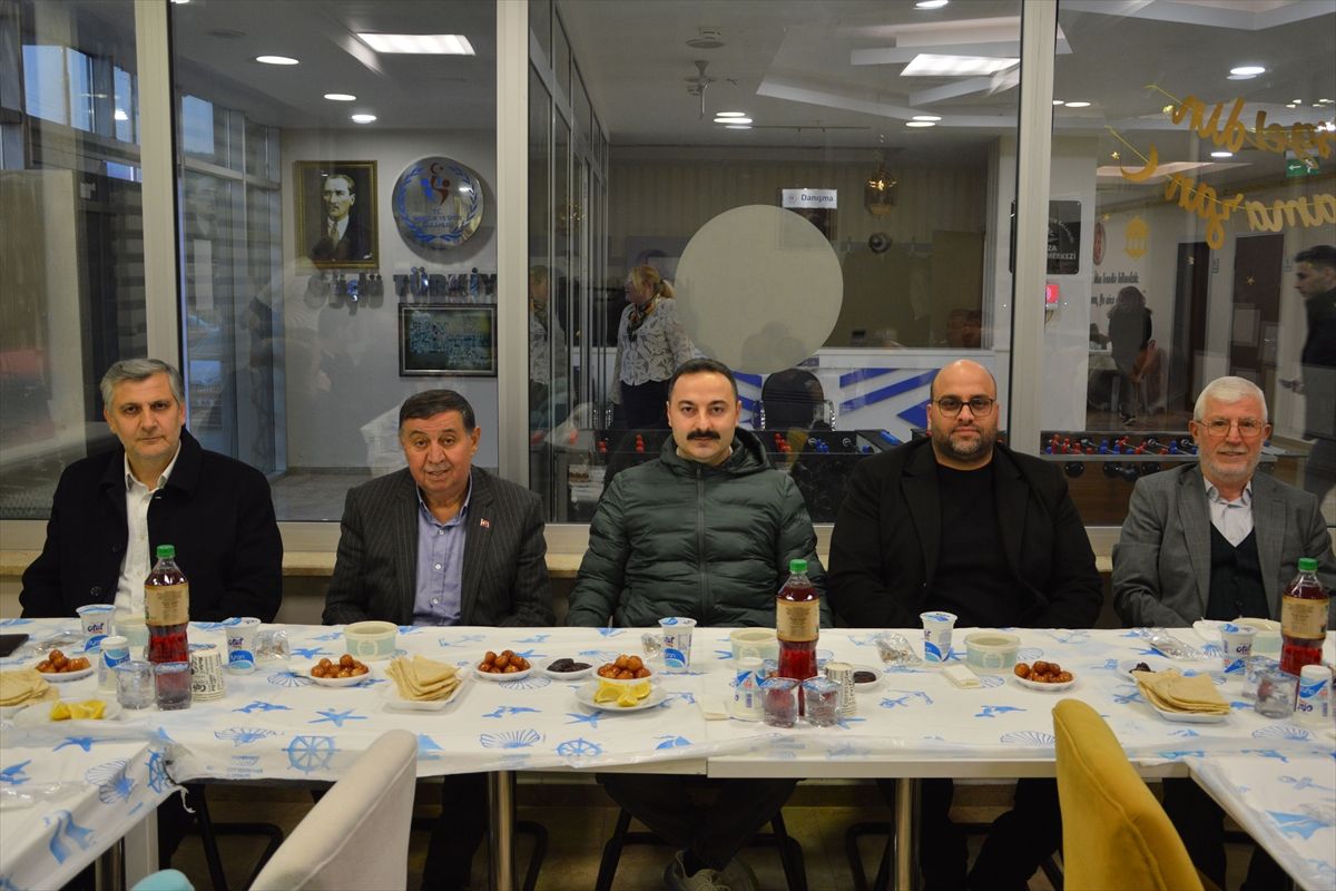 Havza Gençlik Merkezinde iftar programı düzenlendi