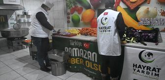 Hayrat İnsani Yardım Derneği Kahramanmaraş'ta günde 1200 kişilik iftarlık dağıtıyor