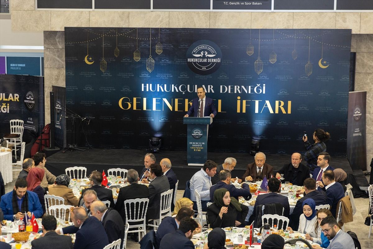 Hukukçular Derneği geleneksel iftar buluşması düzenledi