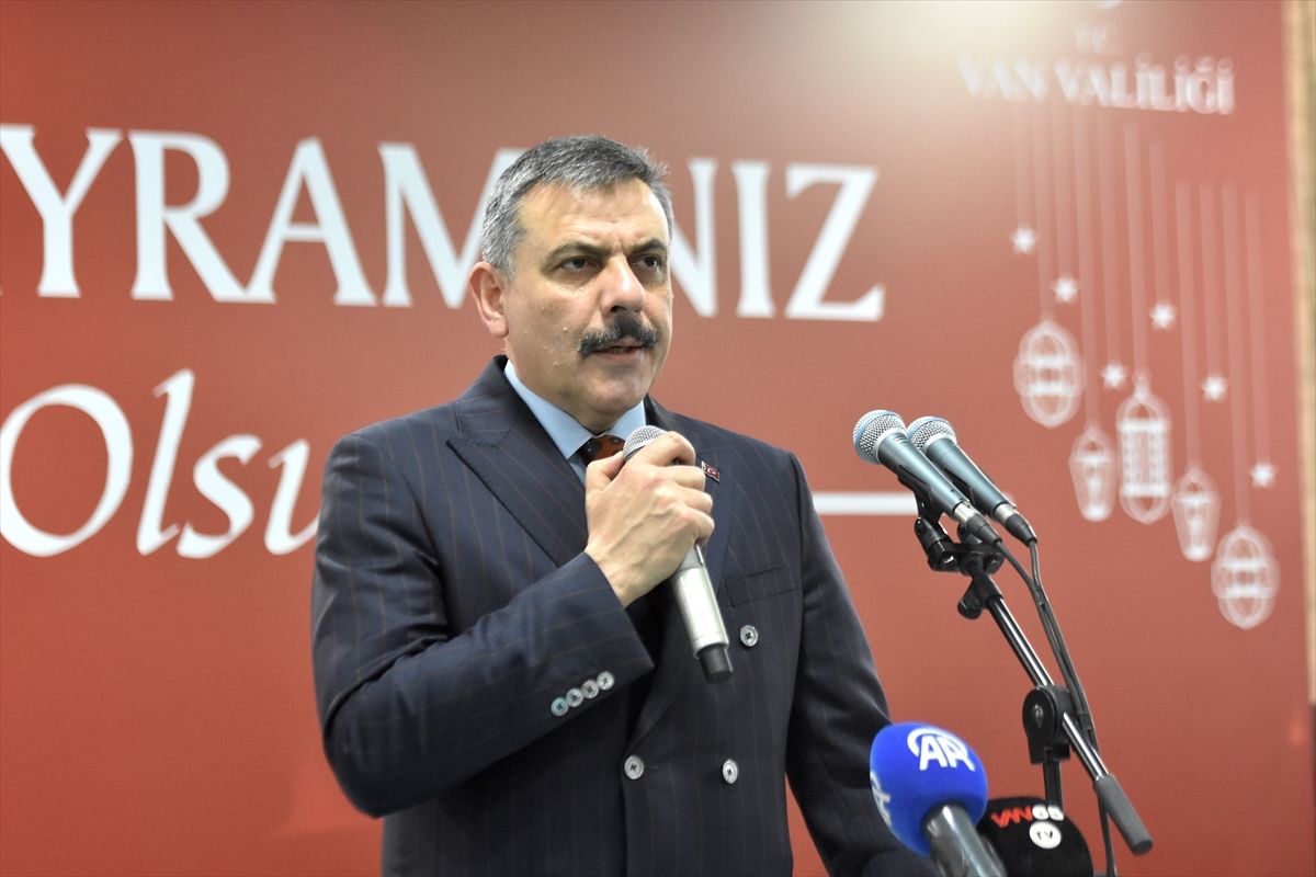 İçişleri Bakanı Çiftçi, Van'da bayramlaşma programında konuştu Açıklaması