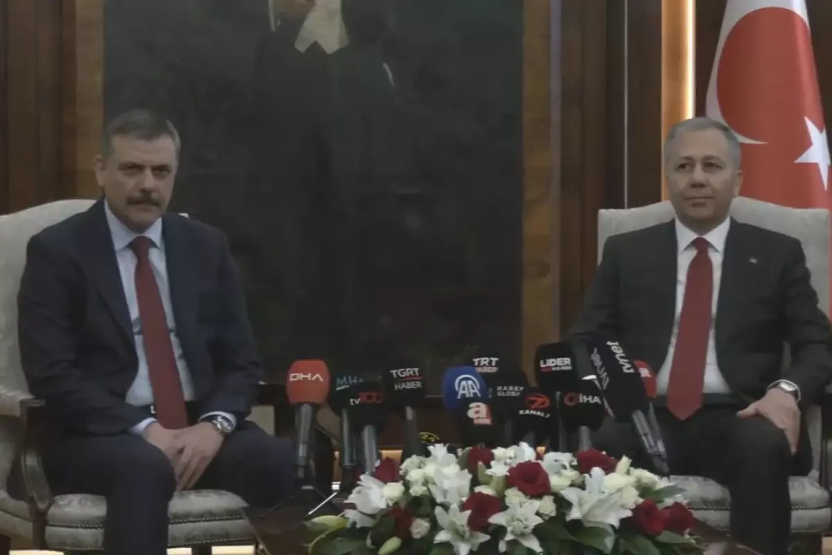 İçişleri Bakanlığı'nda devir teslim! Ali Yerlikaya, görevini Mustafa Çiftçi'ye bıraktı