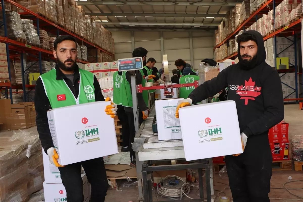 İHH'nin ramazan yardımları Kilis'ten Türkiye'ye dağıtılacak